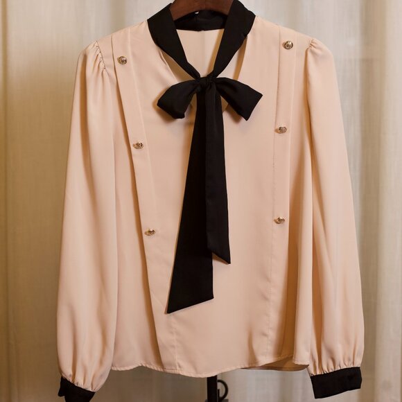 Chic Blush and Black Long Sleeve Blouse w/ Bow - Picture 1 of 9